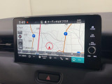ナビゲーションを装備。多彩な機能で快適ドライブをアシスト。オーディオ機能も充実していますね。