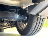 お車を安心してお乗りいただく為には、足回りの定期点検が欠かせません。サービスサポート(有償保証)では無料点検もご提供しており、安心のカーライフをお過ごしいただけるサポート体制が整っています。