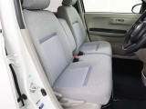 運転席の写真です!座り心地も良さそう、あなたのドライビングポジションをガッチリ支え、心地よい安心感で、ロングドライブもらくらく??