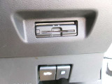 ETC車載器が付いています。ここも、あそこも、、最近はスマートインターチェンジも増えてきましたよね!最初から付いているので、お買い得^^