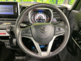 【純正革巻きステアリング】上質な革を使用することで、手にしっかり馴染みとても運転しやすいハンドルです♪