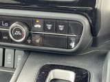 運転席と助手席でシートヒーター付いてます。