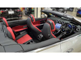 当店でお車をご購入のお客様はオーナー様専用保険「メルセデス・ベンツ保険」にご加入頂けます。飛来物によるフロントガラス破損やパンクによるタイヤ交換の際に、修理費用の一部をお支払いしております。