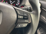 クルーズコントロールを装備しています。高速道路などで一定の速度で走ってくれるので運転が楽ですよ!速度を設定できますので、スピードの出しすぎにも注意できます。
