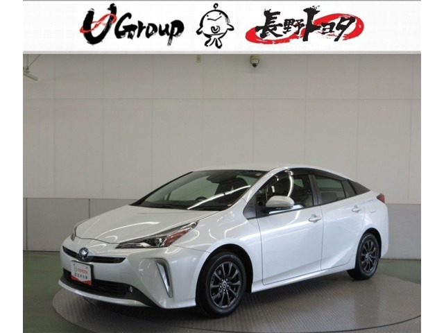 プリウス 1.8 S セーフティ プラスII E-Four 4WD