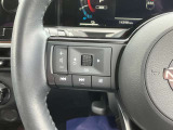ステアリングスイッチが付いているので、運転中でも音量調整やチャンネル変更がスムーズにできちゃいます♪