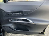 各種スイッチです