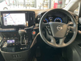 当店在庫車はすべてルームクリーニング施工します。インパネ全体は視認性と操作性を重視したレイアウト。どなたでも扱いやすく、快適にお乗りいただけます。