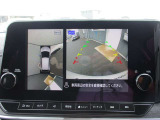 『アラウンドビュ-モニタ-』真上から見下ろしているかのような映像により周囲の状況を知ることで駐車を楽に行う為の支援技術です。