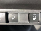 シートヒーター付き。寒い日の朝はシートヒーターで快適です。室内が暖まる前の時間でも、お尻はポカポカ♪