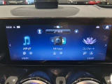 総在庫で600台ほどの取り扱いがございます。NETに掲載のない車両でも、当社デモカー使用の車両やメーカーで使用していた車両などもご紹介ができます。新型モデルもお気軽にお問合せ下さいませ。