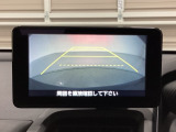 バックでの車庫入れも安心です! リアカメラが付いているバックモニター付のセンターディスプレイ・オーディオです。操作線もついており距離感も画面から確認できます。