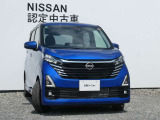 LEDヘッドライトです。ハイビームアシスト・ヘッドランプをハイビームにして走行中、前方の対向車や先行車がいたり、明るい場所を走行すると自動でロービームになります。
