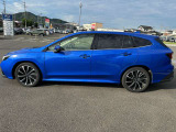 お車の内外装の状態など、気になる箇所をおっしゃっていただければできる限りお答えさせていただきます( `ー&acute;)ノ