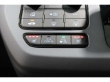 シートヒーター装備車両♪♪寒い冬はもちろん♪肌寒い春先・秋口まで活躍してくれるあると嬉しい装備です♪♪