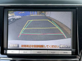 バックカメラを搭載しており、狭い駐車スペースでも安心です◎