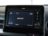 N-WGNカスタムに付いているホンダ純正ディスプレイオーディオはCDプレーヤー・AM/FMチューナーとフルセグTVがご使用いただけます。お好みの音楽を聞きながらのドライブは楽しさ倍増ですね!
