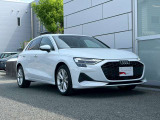 どの角度から見てもすぐに「Audi」だと分かり、時間が経っても古さを感じません。Audiの哲学であるタイムレスなデザインをすべての車に採用しています。