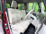 運転席シート廻りは使用感も少なく、良好な状態となっています。丁寧に使われていたことがよくわかりますね。