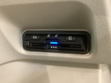 いまや快適なカーライフに欠かせないETCが付いています。