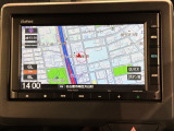 ホンダセンシングはレーダーとカメラにより、衝突回避を支援し、被害を軽減します。