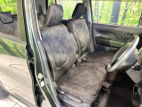 運転席シート廻りは使用感も少なく、良好な状態となっています。丁寧に使われていたことがよくわかりますね。