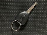 1年間走行距離無制限保証/走行4.3万km/4速AT車/CDチューナー/前席パワーウインドー/スモークガラス/LEDヘッドライト/キーレスエントリー/スマートアシストIII/アイドリングストップ