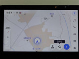 ディスプレイオーディオを装備。スマホとクルマをつなぐことで、これまでのナビに加えて、いろんなサービスが楽しめます