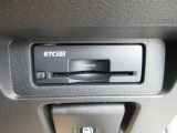 【2、0ETC】高速道路に便利で必須アイテムのETCは最新の2、0タイプを装着です。インター近辺の道の駅の利用などにとっても便利です。