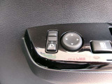 ドアミラーの鏡面の調節、格納は運転席からすべて操作できます!