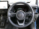ハンドルは、車を運転する上で、ずっと握っている重要なパーツです。 手にフィットする物が、いいですよね♪