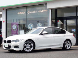 BMW在庫保有台数常時100台以上!ご来店の際はBMW本店(厚木市下荻野140-1)にご来店ください!弊社自慢の全天候型ショールーム!BMW在庫保有台数常時100台以上ございます!