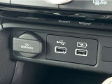 便利な充電用USBジャックも付いています☆周辺機器の充電にご利用頂けます☆