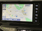 純正ナビを装備。タッチパネル式で使いやすく、お出かけもラクラクです。