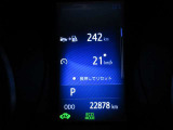 ディスプレイには運転に必要な様々な情報を表示します。