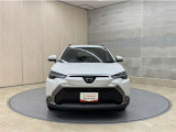 お車購入のポイントとなるフロントマスクです。上質で迫力あるデザインですね☆☆