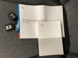 メンテナンスノート【点検整備記録簿・保証書】、取説です。スマートキーはバッグなどにしまったままボタン操作でエンジンの始動・停止ができて大変便利です。