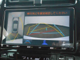 バックモニター付いています! ステアリング連動のガイドライン付きです!!