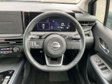 質感の良いステアリング ハンドルも軽く運転しやすいです