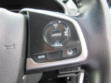 Hondaセンシングの機能のひとつ、アダプティブクルーズコントロール付!アクセルから足を離しても設定したスピードと前車との車間を保ち走行してくれます!車線維持もアシスト☆高速道路で疲労軽減ですね☆