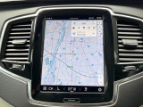 【Google搭載ナビ】Googleのアプリケーションとサービスがビルトインされ、スマートフォンと同じように車両を直感的に操作できます。Googleマップで音声操作や最新の交通情報を知ることが可能です