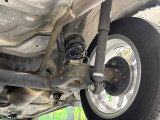 お車を安心してお乗りいただく為には、足回りの定期点検が欠かせません。サービスサポート(有償保証)では無料点検もご提供しており、安心のカーライフをお過ごしいただけるサポート体制が整っています。