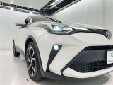 フォグランプ装着車です。暗い夜道の車両前方を明るく照らします