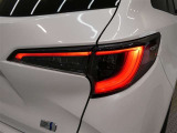 LEDテールライトです。省電力、高輝度のLEDは明るく照らすので夜間運転時の視認性を高めます。スタイリッシュな見た目で細かいところもこだわりたいあなたに!