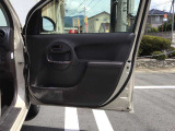内張もきれいな状態です。