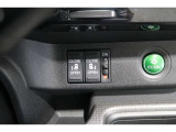 ◆◆両側電動スライドドア!!荷物で手が塞がる時など簡単にドアの開閉が出来ます!何より力いらずで開閉OK!女性やお年寄りにも優しい♪電動機能はOFFにもできますから元気なお子様の駆け出しも安心!