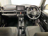 見通しのよいすっきりとした視界で、誰でも運転しやすいです。運転のしやすさは疲れにくさにも繋がりますよ♪