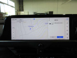 12.3インチのディスプレイオーデイオ(AM/FMチューナー・Biuetooth・)+ナビが付いています。
