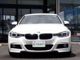 BMW在庫保有台数常時100台以上!ご来店の際はBMW本店(厚木市下荻野140-1)にご来店ください!弊社自慢の全天候型ショールーム!BMW在庫保有台数常時100台以上ございます!