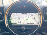 ●MINI純正ナビ:一体感のあるナビは、高級感ある車内を演出してくれます。Bluetooth再生などオーディオ機能も充実しておりますので、運転もより楽しめます♪